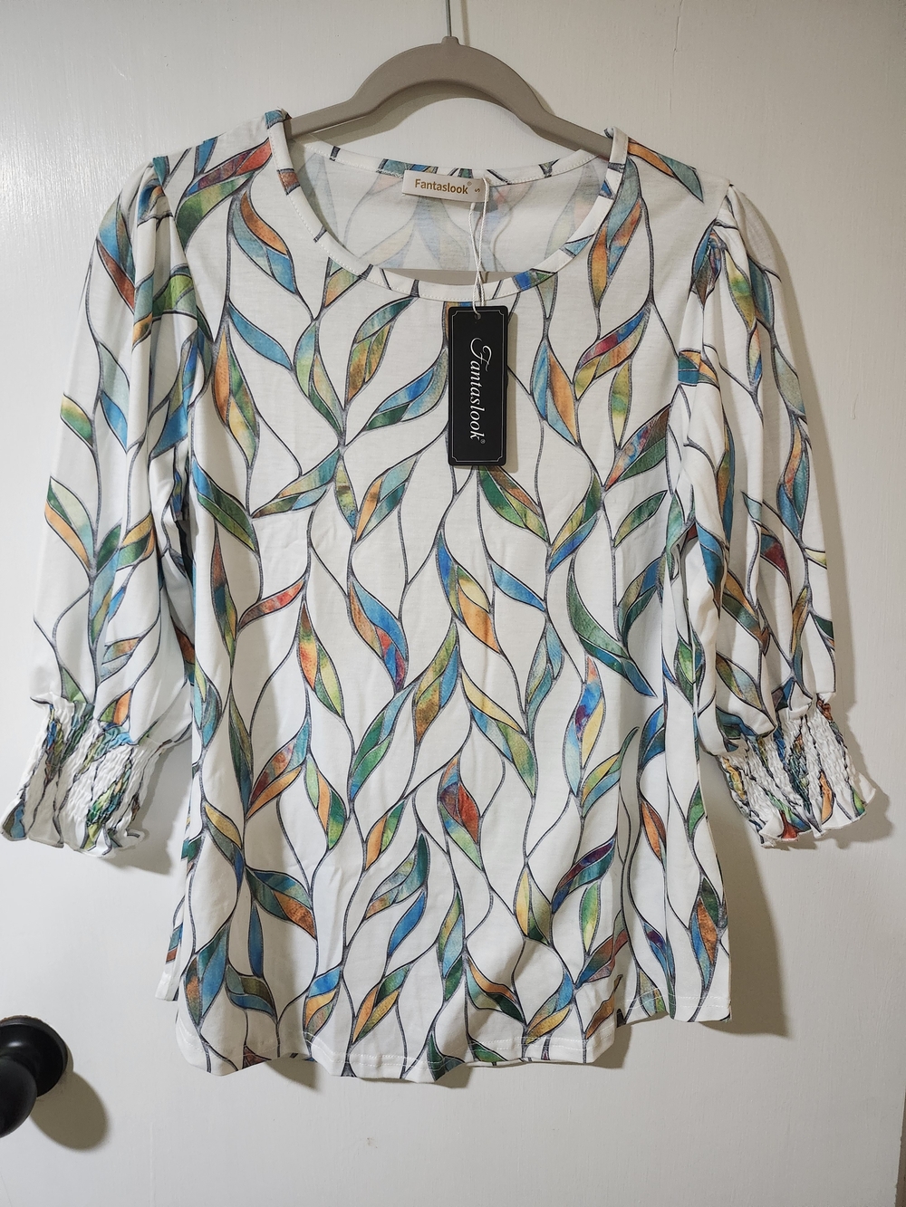 Fentaslook White Blouse with Multicolor Leaf Print